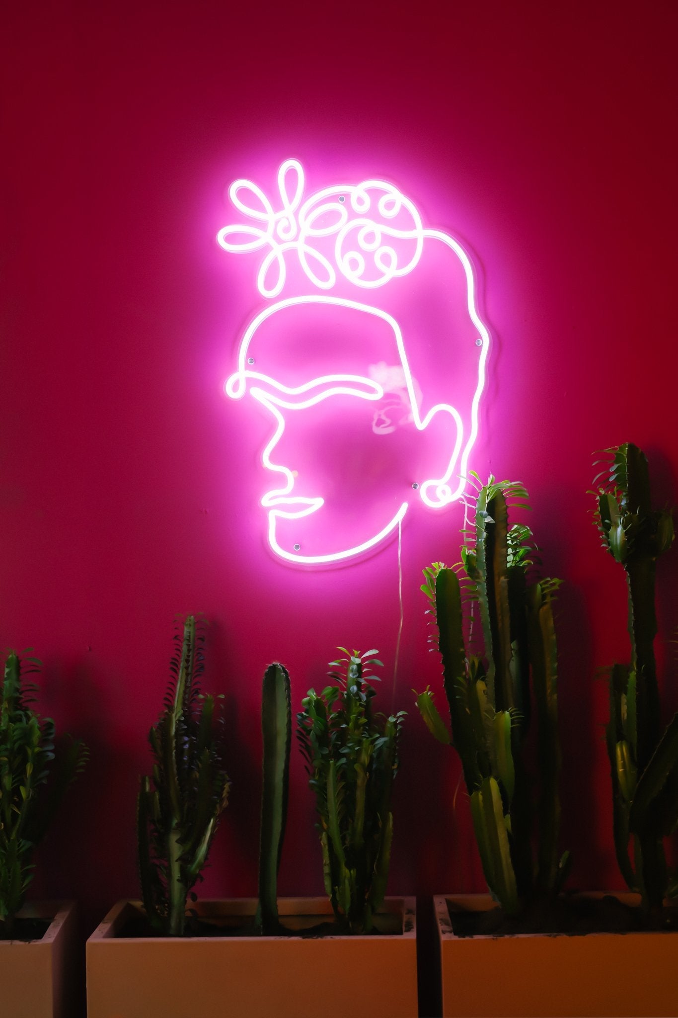 Follow the Light: Neonβs Role in Modern and Pop Art - YELLOWPOP UK